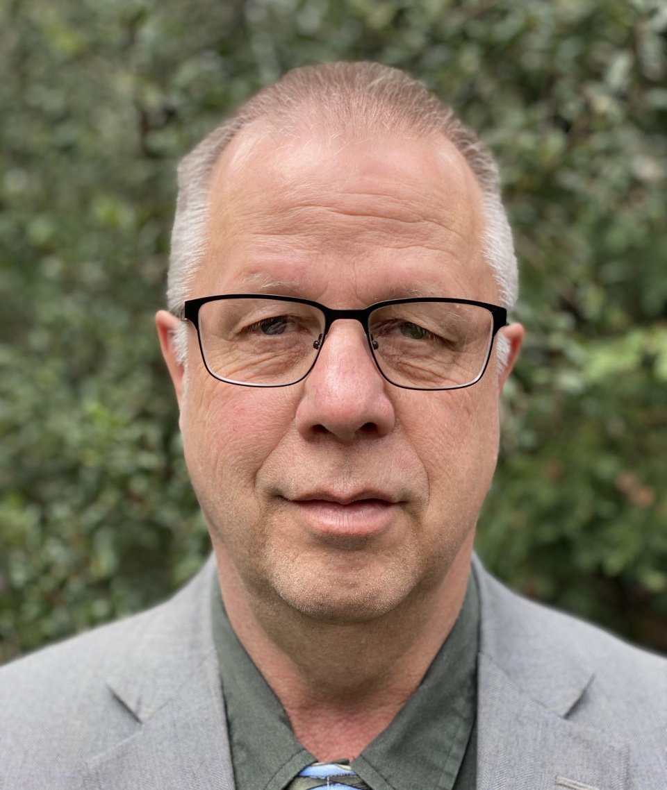 Dennis Derickson (AC0P) headshot