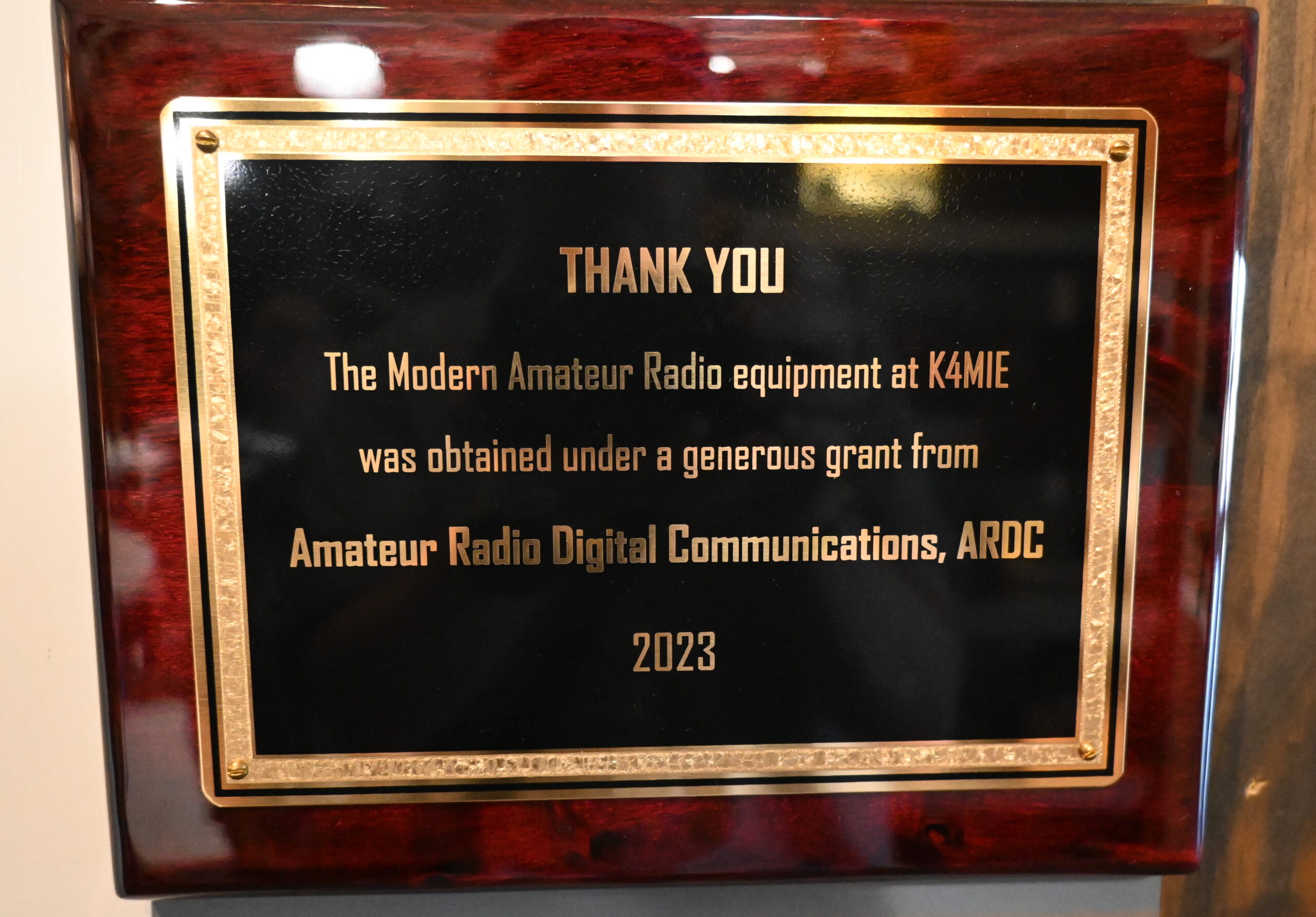 Plaque outside of K4MIE (located inside of SIGNALS: Museum of Information Explosion) recognizing ARDC as their funding source