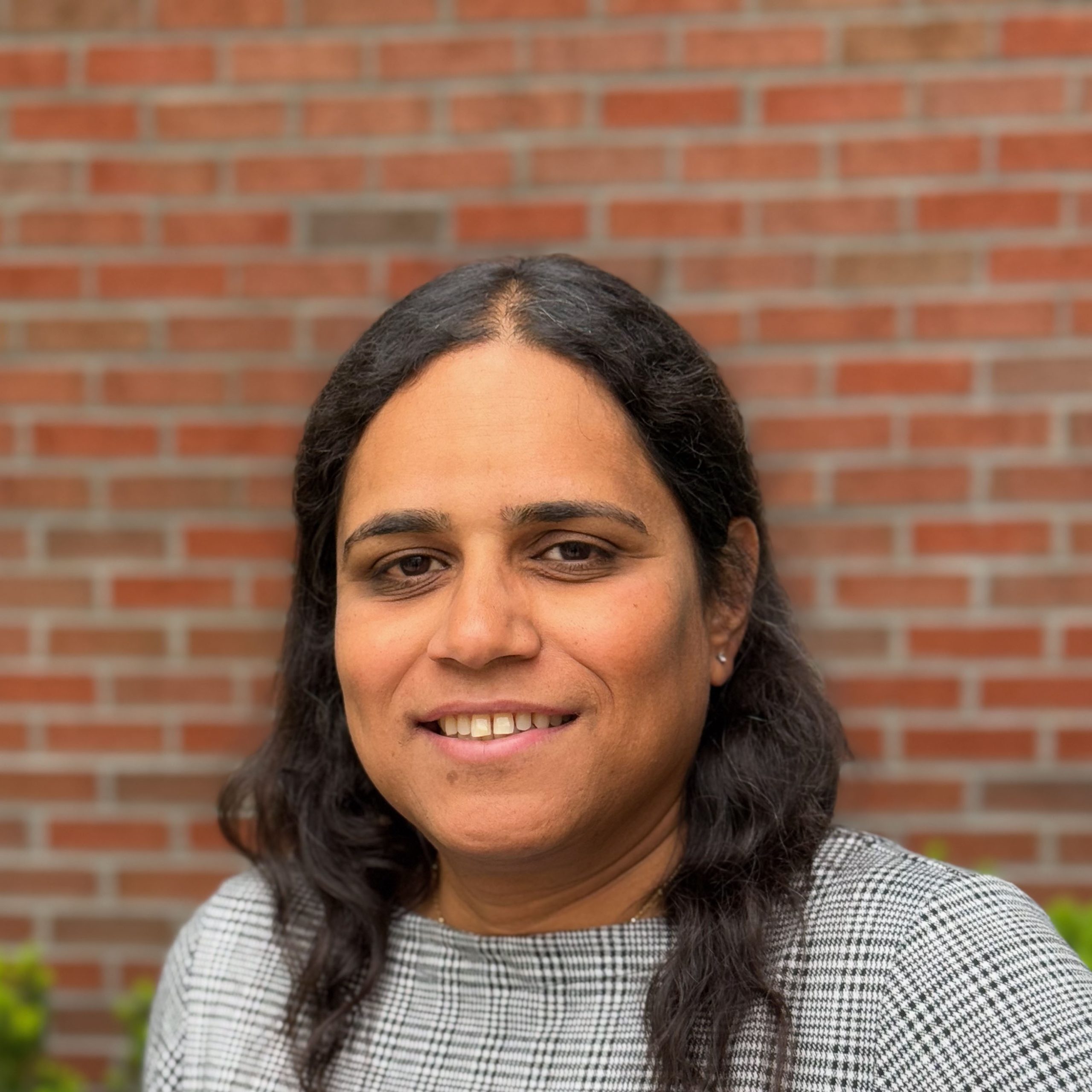 Ria Jairam (N2RJ) headshot